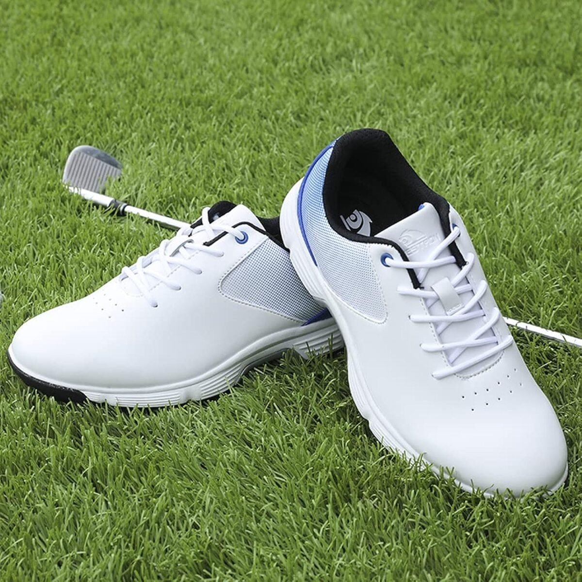 5 Golf Shoes Reviewed & Compared for 2021